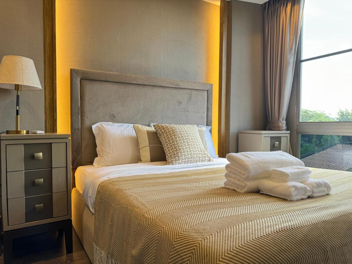 Chiang Mai Night Market Super Large Luxurious 3-Bedroom Hotel-Style Condo Esterno foto